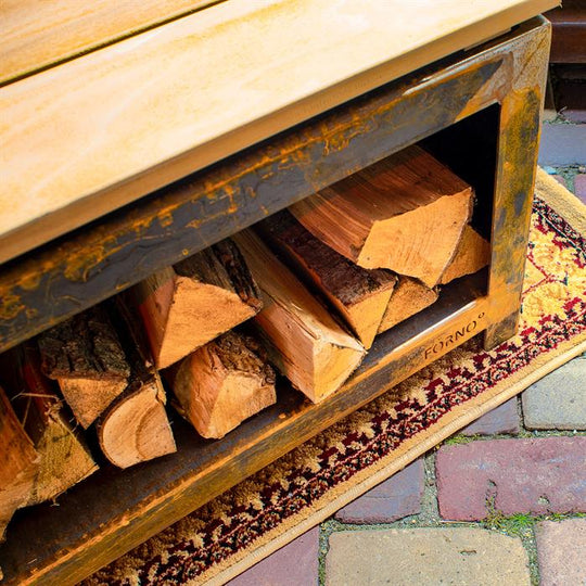 Bank mit Holzgestell