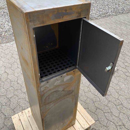 Briefkasten aus Cortenstahl, minimalistisch